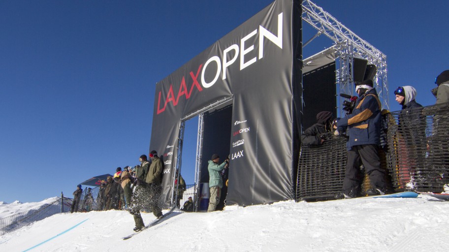 Team GB at Laax Open’s 2016 Slopestyle Snowboard Competition!